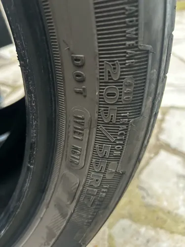 Pneus 205/55/17 Goodyear