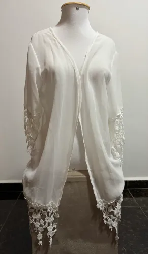 Kimono Branco transparente flores