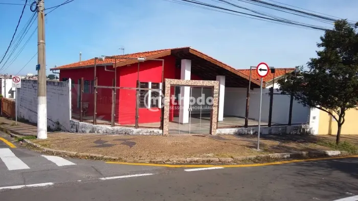 Casa Comercial de Esquina à venda, na avenida Marechal Carmona- Vila João Jorge, Campinas,