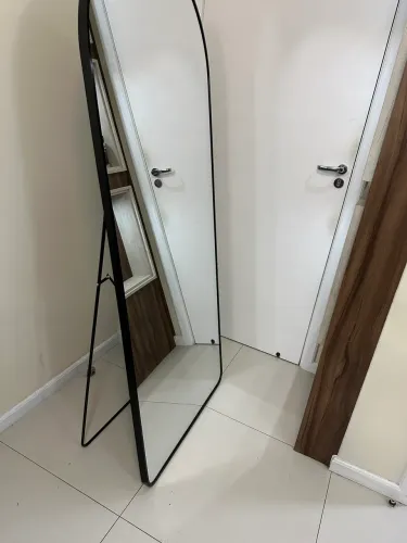 Espelho de Chão Arqueado com Suporte - Excelente Estado