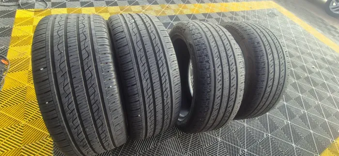 Pneus 245/45 R19