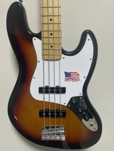 Baixo SX American Alder - Semi Novo na Caixa Original