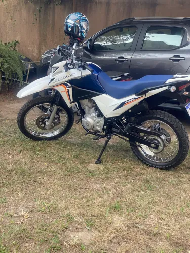 Vendo Moto Bros 160/2024