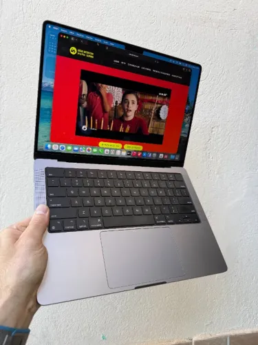 *Apple MacBook M1 Pro, 14 inch, 1Tb/16Gb - Garantia- Loja física