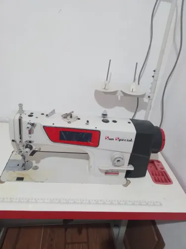 Maquina reta eletronica industrial 