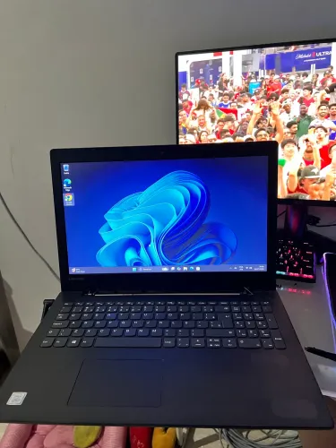 Notebook Lenovo | i3 7? Gen | 12GB DDR4 | SSD 256