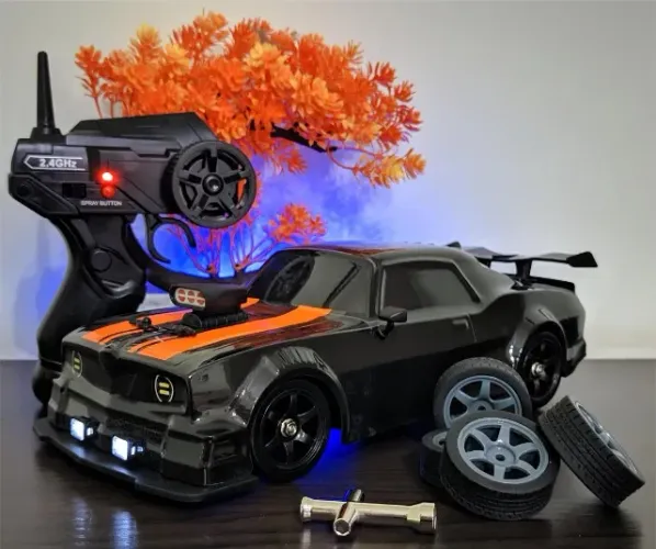 Carrinho de Brinquedo Controle Remoto Drift com Fumaça