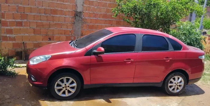 Fiat Grand Siena Attrac. 1.4 EVO F.flex 8V 2013