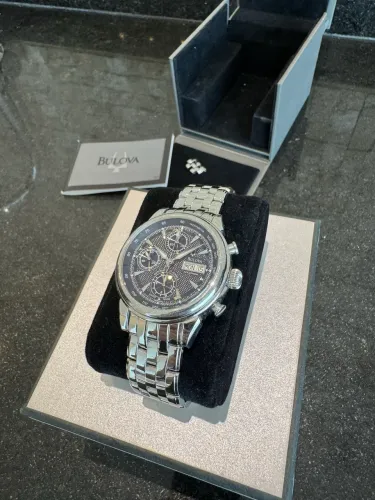 Relógio Bulova Accutron Cronógrafo Automático