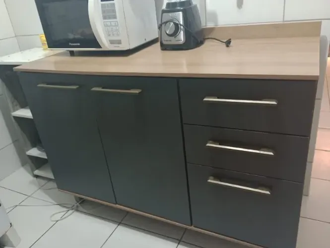Balcão de Cozinha com Tampo para Pia Luciane 3 Portas 2 Gavetas Suíça