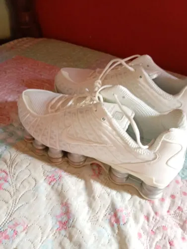Tenis
