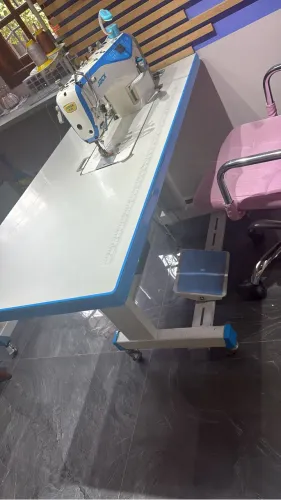 Máquina de Costura Jack A4 eletrônica