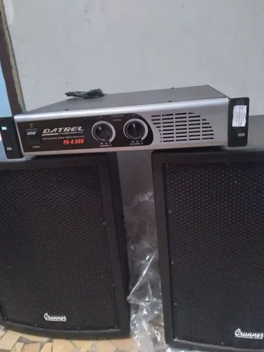 Vendo ou troc 02 cxs passivas 12 250w da crunner e uma potência pa 8.000 800w datrel