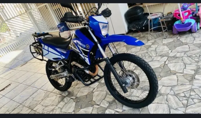  MOTO MUITO BEM CUIDADA | PRONTA PARA TRABALHAR E VIAJAR!