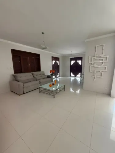 Excelente casa no Calhau