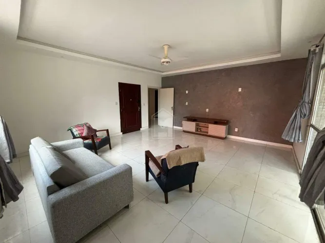 Amplo apartamento com 190m² em localização estratégica de Jardim da Penha excelente oport