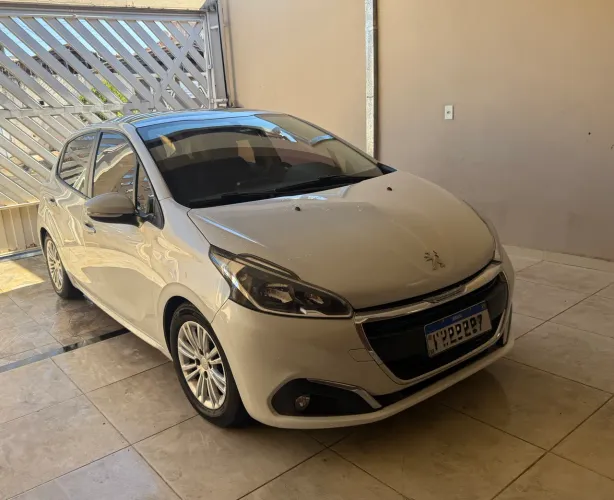 Peugeot 208 Allure 1.2 Flex 12V 5P Mec. 2017