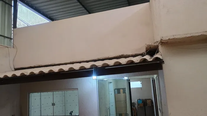 Telhado completo com estrutura usado 1,80x 4,45