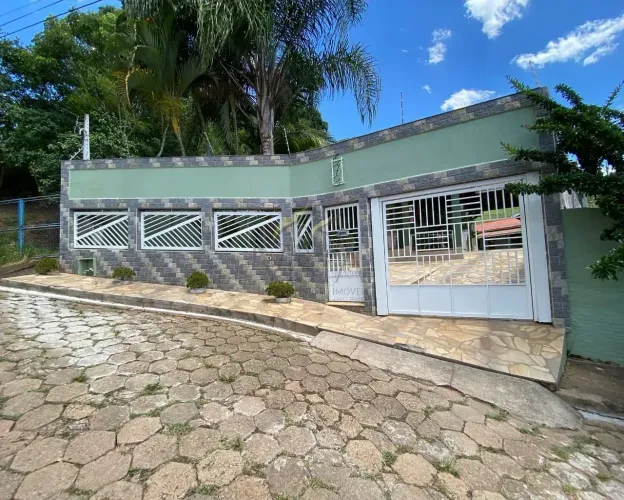 Casa à venda 5 quartos, 1 suite, 1 vaga, 03 salas, área total: 718 m², Jardim Alvorada, PI