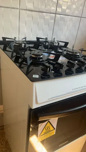 FOGÃO ITATIAIA 4 BOCAS MESA DE VIDRO TEMPERADO , NOVO NA CAIXA LACRADA DE FABRICA COM GAR