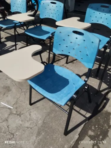 Cadeira escolar