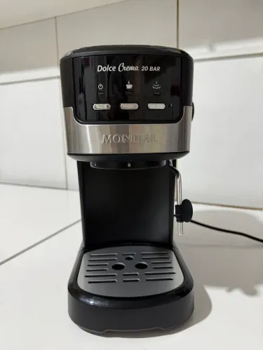 Cafeteira Espresso 20 Bar Mondial Preto/Inox 1200W C-21-E-CNP