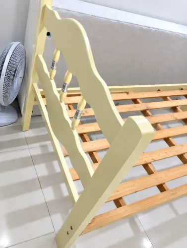 Cama solteiro- Frete incluso  - em madeira 