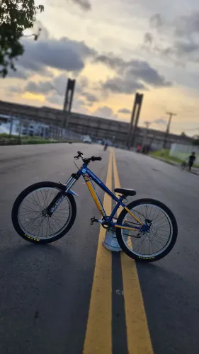 Bike highone joker no estilo PRF