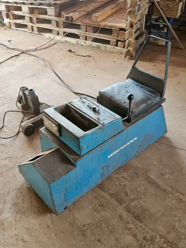 Balanceadora de rodas no local Hofmann