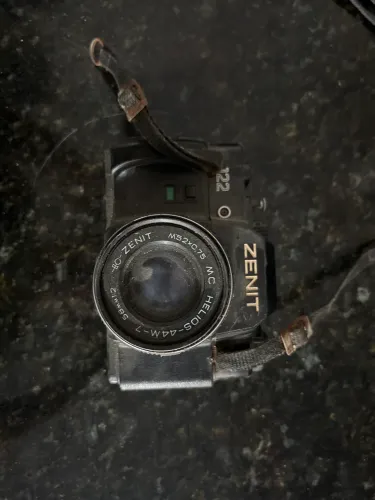 Câmera Zenit 122 + Helios 44M-7