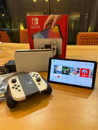 Nintendo Switch OLED 64GB - Ótimo estado, completo