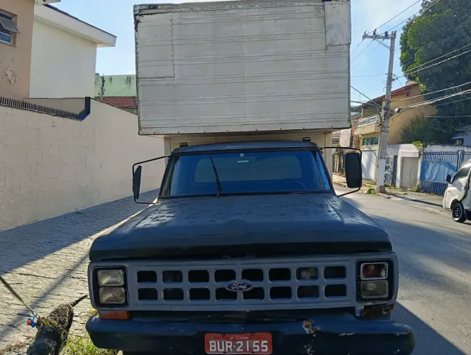 F4000 baú Turbinado