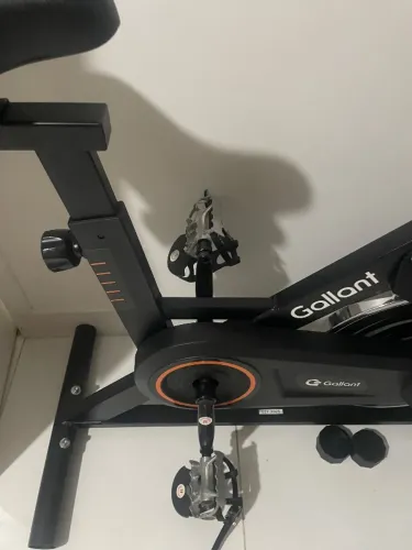 Bicicleta Ergométrica Spinning Gallant Trainer Roda De 6kg Preto