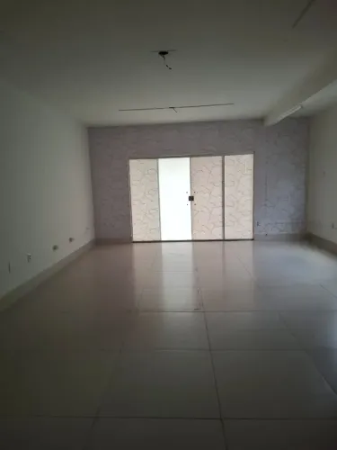 Imóvel para aluguel possui 40 metros quadrados em Vila Brasília - Aparecida de Goiânia - G