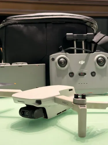 DJI Mini 2 Fly More Combo - Completo, Excelente Estado + Baterias Extras
