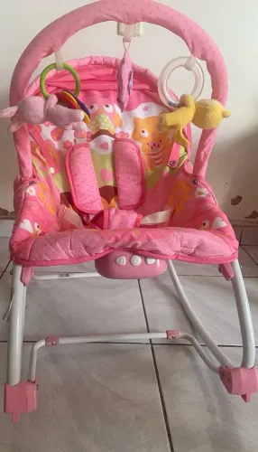 Cadeirinha de descanso Safety 1st rosa + Tapete de atividades Bright-starts