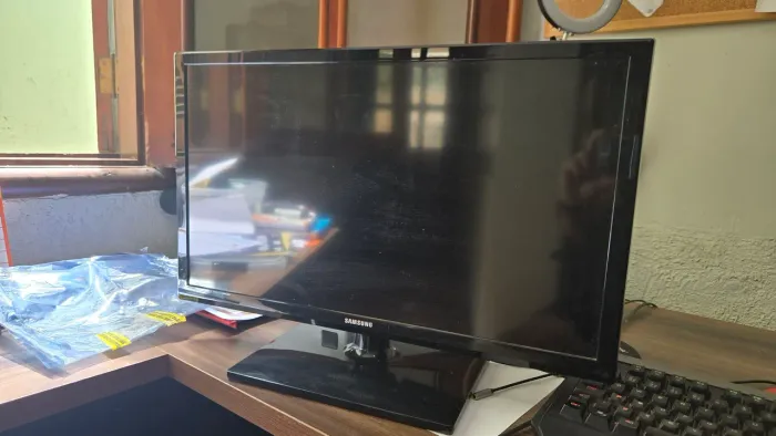 TV/Monitor Samsung T23D310LH 23 polegadas usada em perfeito funcionamento