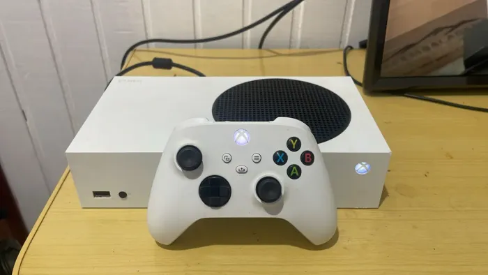 Xbox series S 512GB + 1 controle 