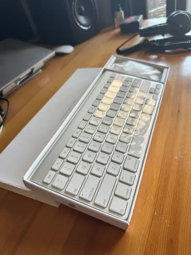 Kit Apple NOVO - Magic Mouse + Magic Keyboard