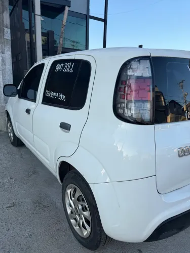 Fiat Uno Attractive 1.0 EVO Fire Flex 8V 5P 2021