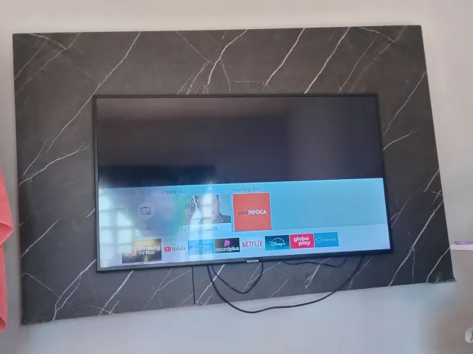 Vende-se tv smart 50 polegadas funcionando perfeitamente sem nenhum defeito