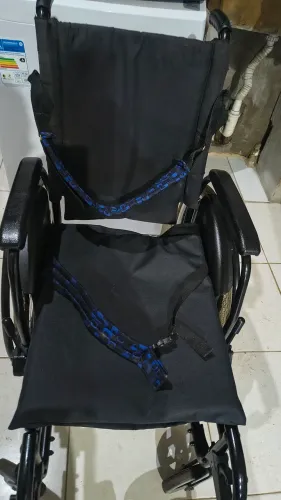 CADEIRA DE RODAS DOBRÁVEL JAGUARIBE 