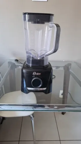 Liquidificador Oster 1400 Full OLIQ610 Preto - 15 Velocidades + Pulsar 1400W USADO