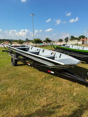 Barco marreco 5 metros com carretinha kit pronta entrega