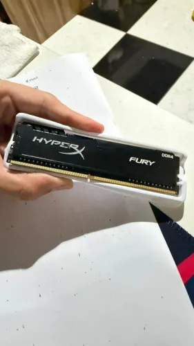 MEMORIA RAM HYPER X 4GB 2400MHZ - MUITO CONSERVADA