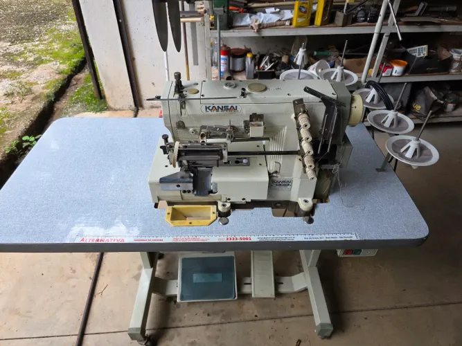 Máquina de pregar elástico Kansai WX-8803EMK