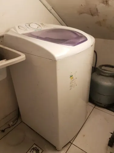 Vende- se Máquina de Lavar Eletrolux 8 kg