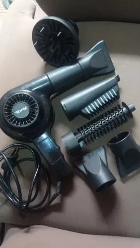 VENFO SECADOR+KIT ALISADOR $100,00 FUNCIONANDO ENTREGO GRÁTIS