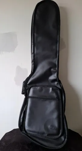 Capa bag baixo acolchoada couro sintético por apenas R$ 220