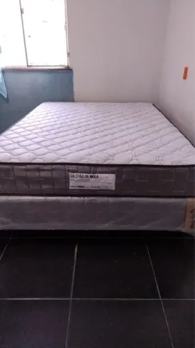 Vendo cama de casal com menos de 1 mês de uso